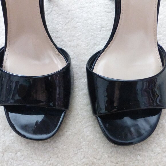 FOREVER 21 black patent classic thick single strap heels - Picture 5 of 9